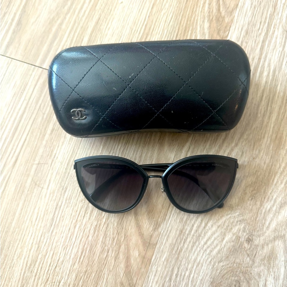 Chanel sunglasses cat eye metal metal durable frame
